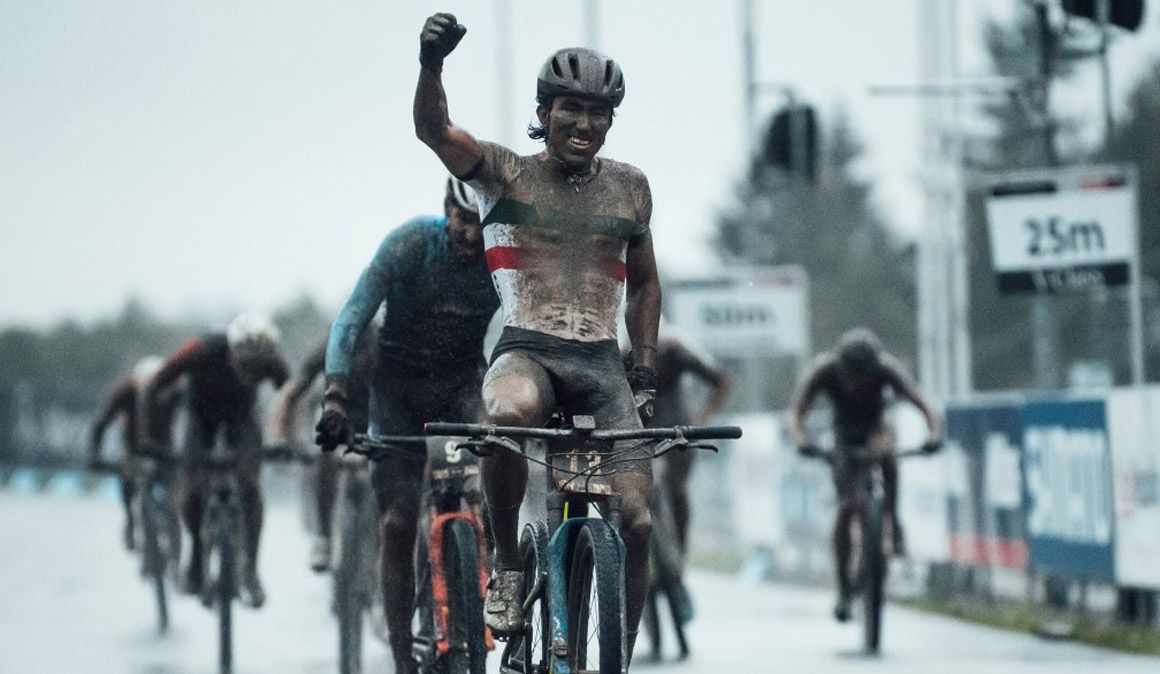 Massi ficha a Gerardo Ulloa