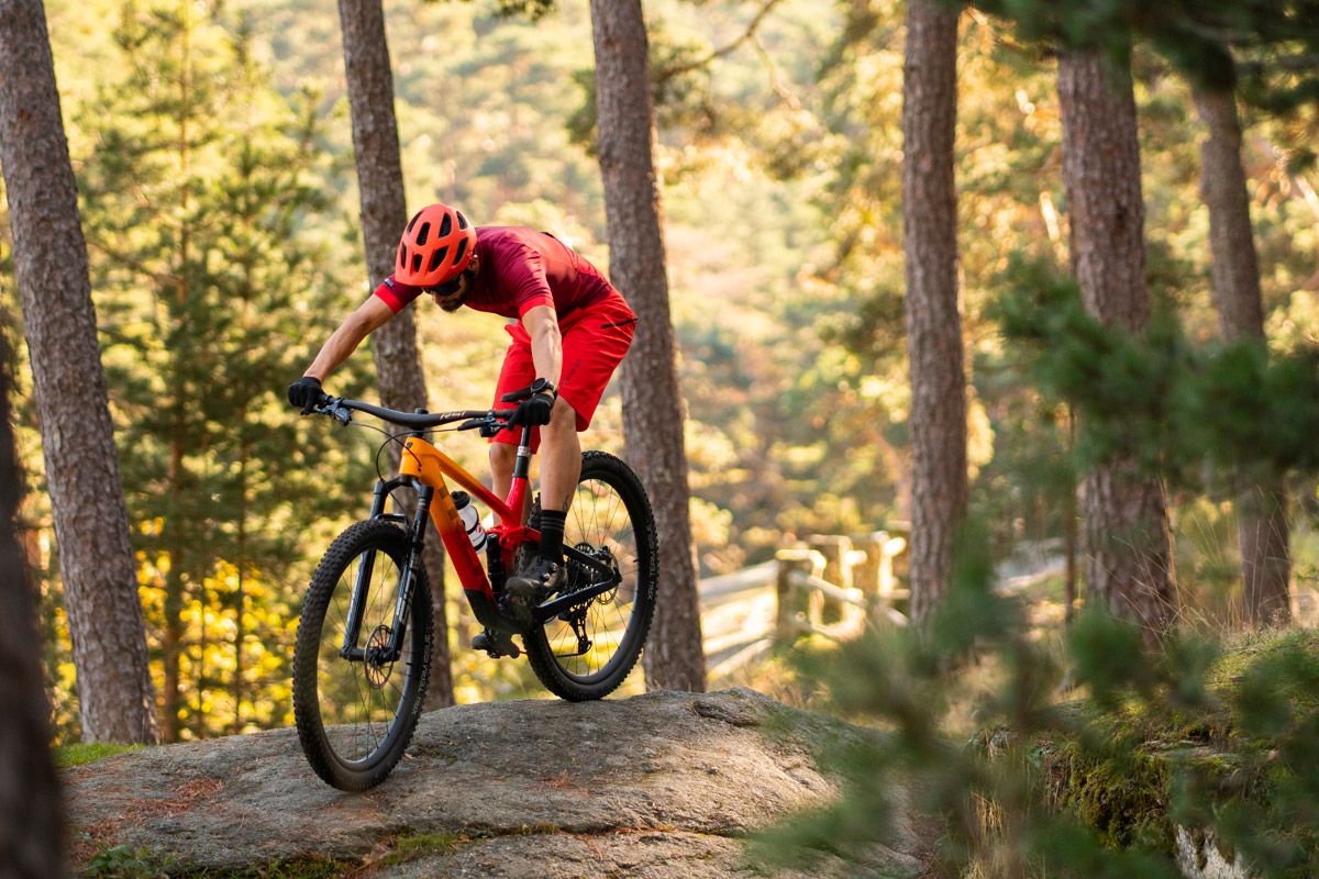 Accion Trek Top Fuel (33) Accion Trek Top Fuel (33)