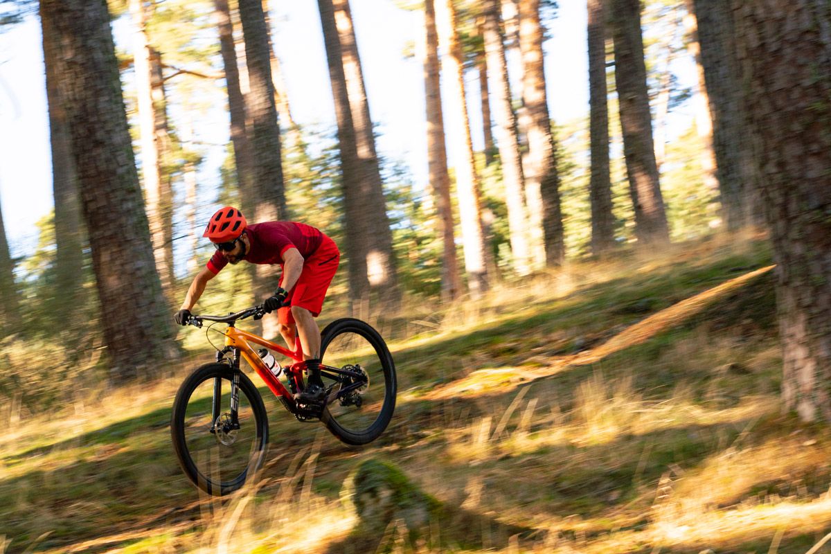 Accion Trek Top Fuel (14) Accion Trek Top Fuel (14)