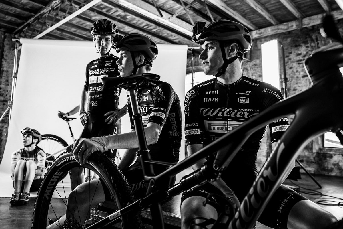 Así es el nuevo equipo Wilier Triestina   Pirelli Factory Team  (5)