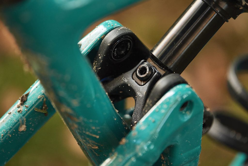 FOCUS JAM CARBONUS MY22 MTB JAM 8 9 Flipchip 2962 copia FOCUS JAM CARBONUS MY22 MTB JAM 8 9 Flipchip 2962 copia
