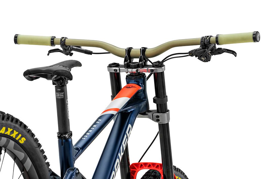 Mondraker Summum Bici de seguridad en pista (6)