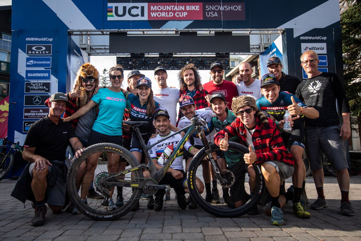 Nino Schurter y Kate Courtney con Scott SRAM hasta 2024 (23) Nino Schurter y Kate Courtney con Scott SRAM hasta 2024 (23)