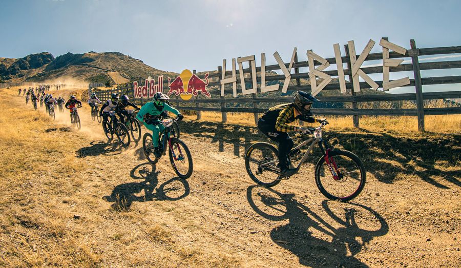 Red Bull Holy Bike vuelve al Bike Park de La Pinilla