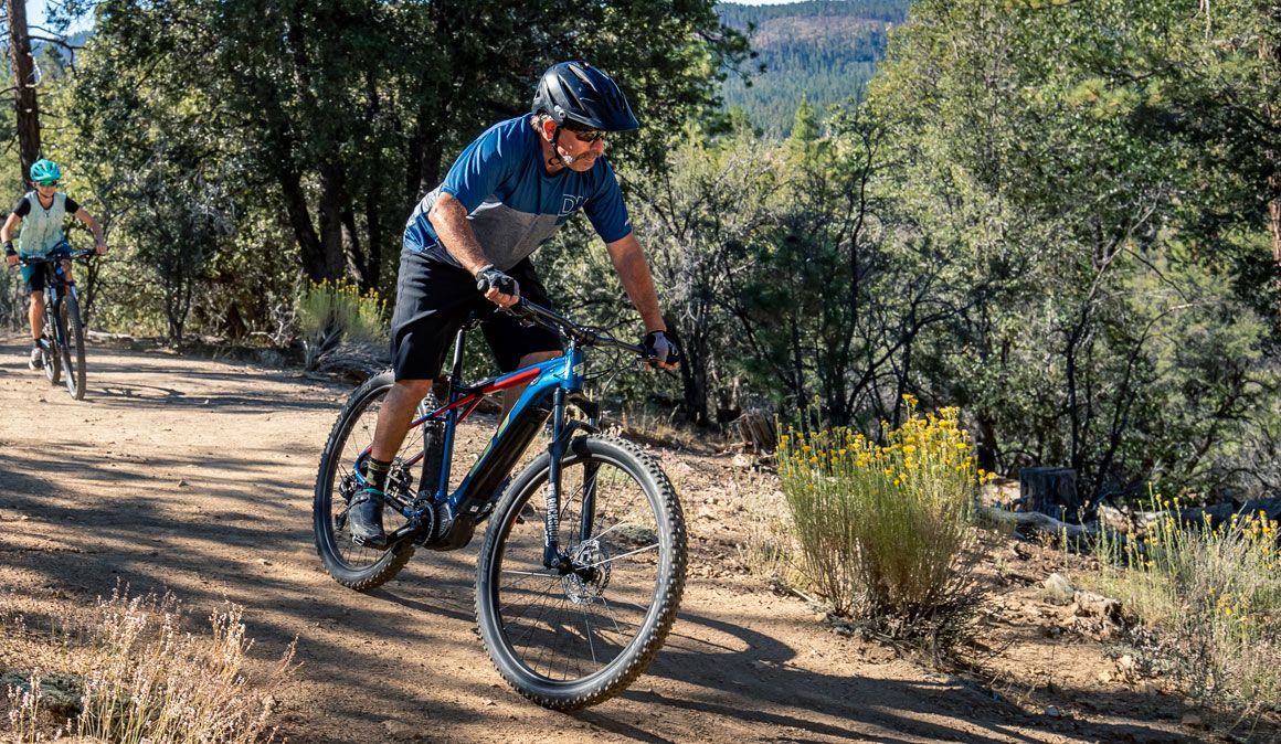5df200c00de694f26c3493fd 5 consejos para perder peso haciendo bici