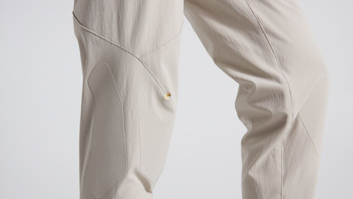 Nueva ropa Gravity Specialized detalle 2