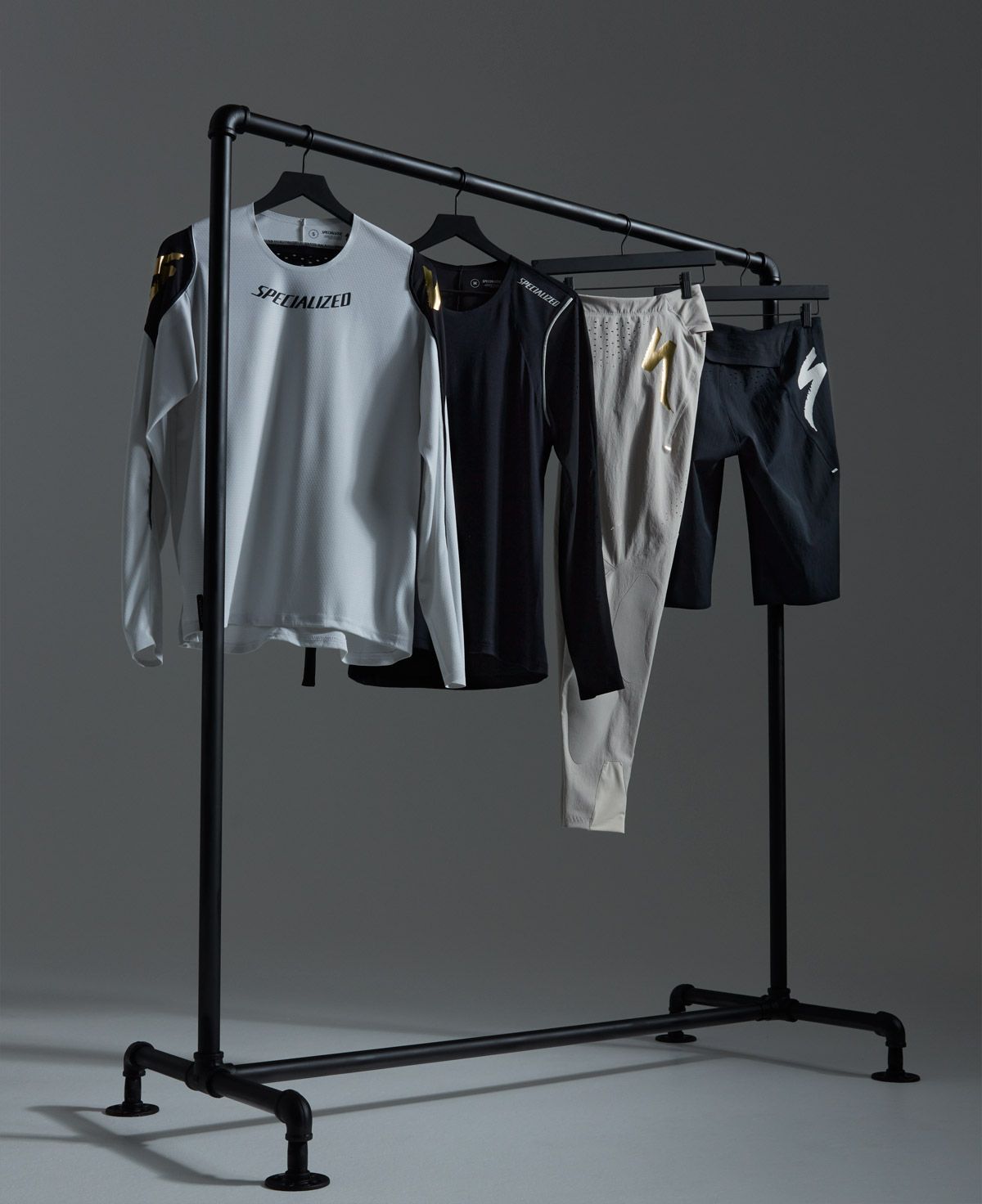 Nueva ropa Gravity Specialized detalle