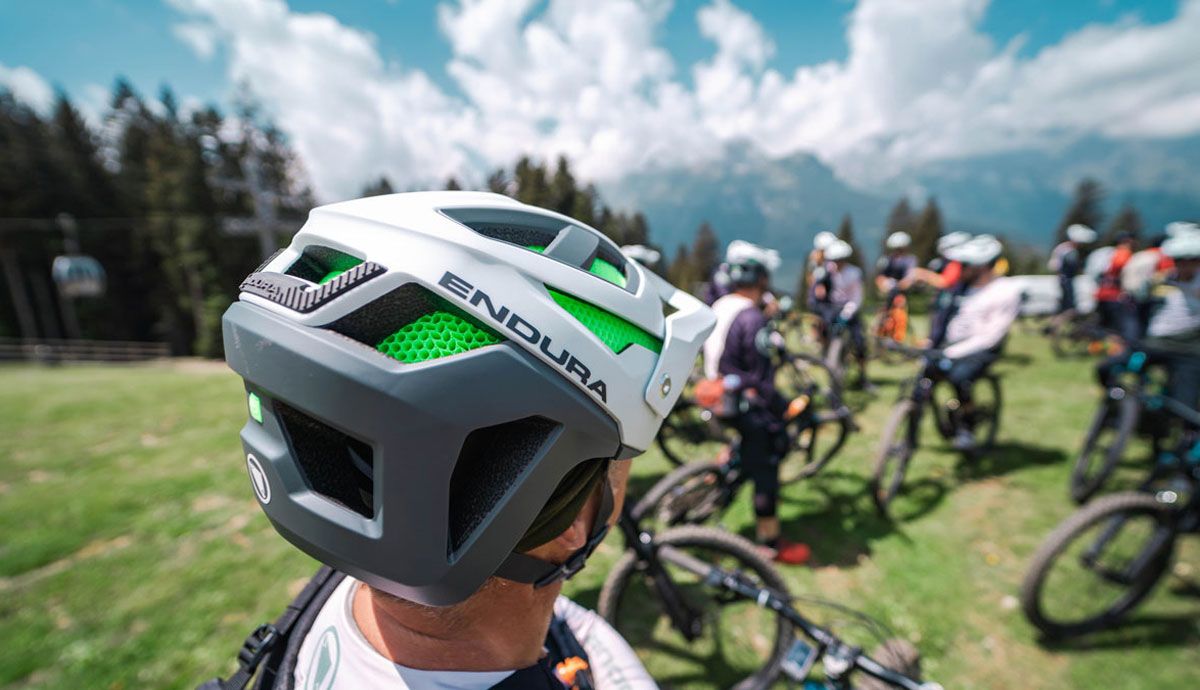 Endura renueva su gama de cascos para el verano.  (Foto: @rommel_rj_prollamante)