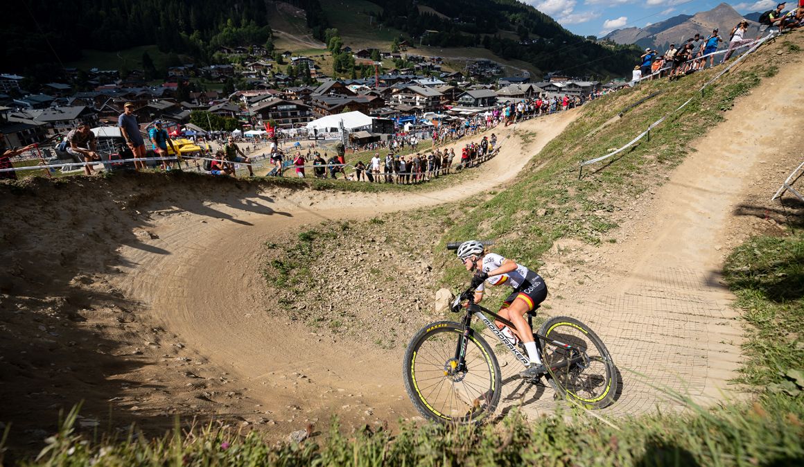 La RFEC, CSD y equipos se reúnen para planificar la temporada XCO 2023