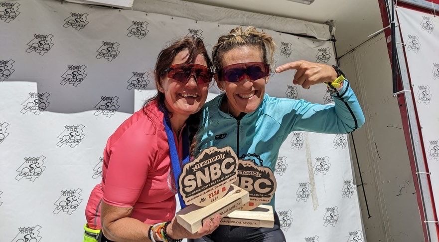 Exito del reto Oakley en la Sierra Norte Bike Challenge