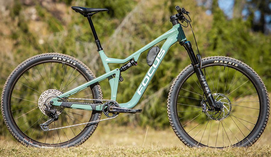 Bicis ruteras desde 2.999€   Focus Thron 6.9