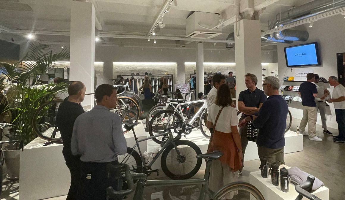 La tienda Velodrom de Barcelona fue la sede de la presentación de Link My Ride