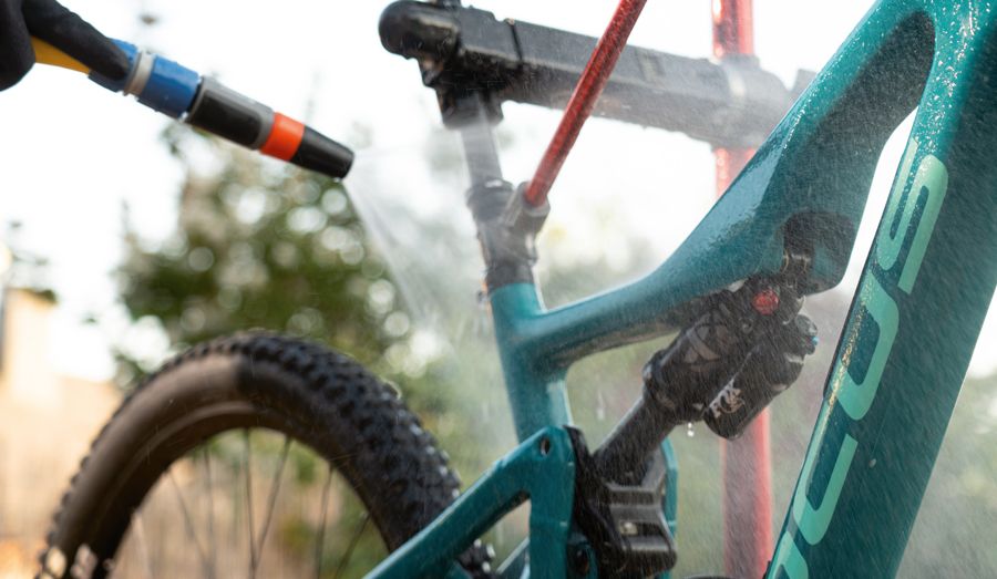 Limpia tu bici sin descuidar el medio ambiente