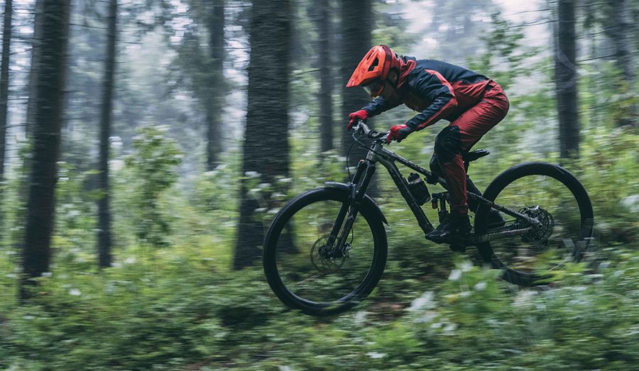 Leatt Suit HydraDri, el mono inspirado en las motos de nieve