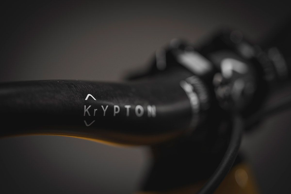 OnOff presenta la línea Krypton para enduro (53)