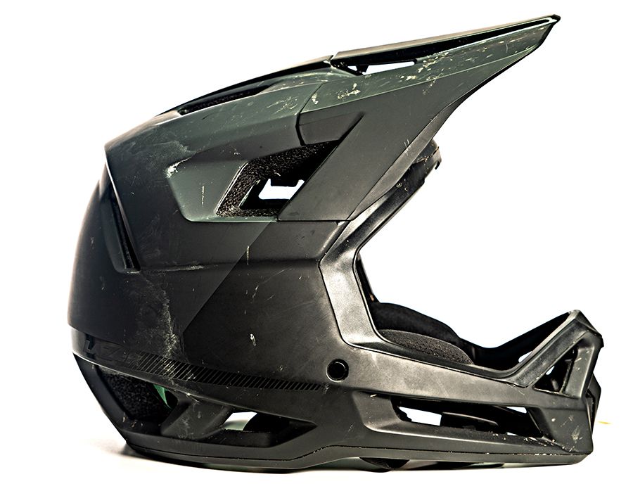 Casco Lazer Cage Kineticore 3