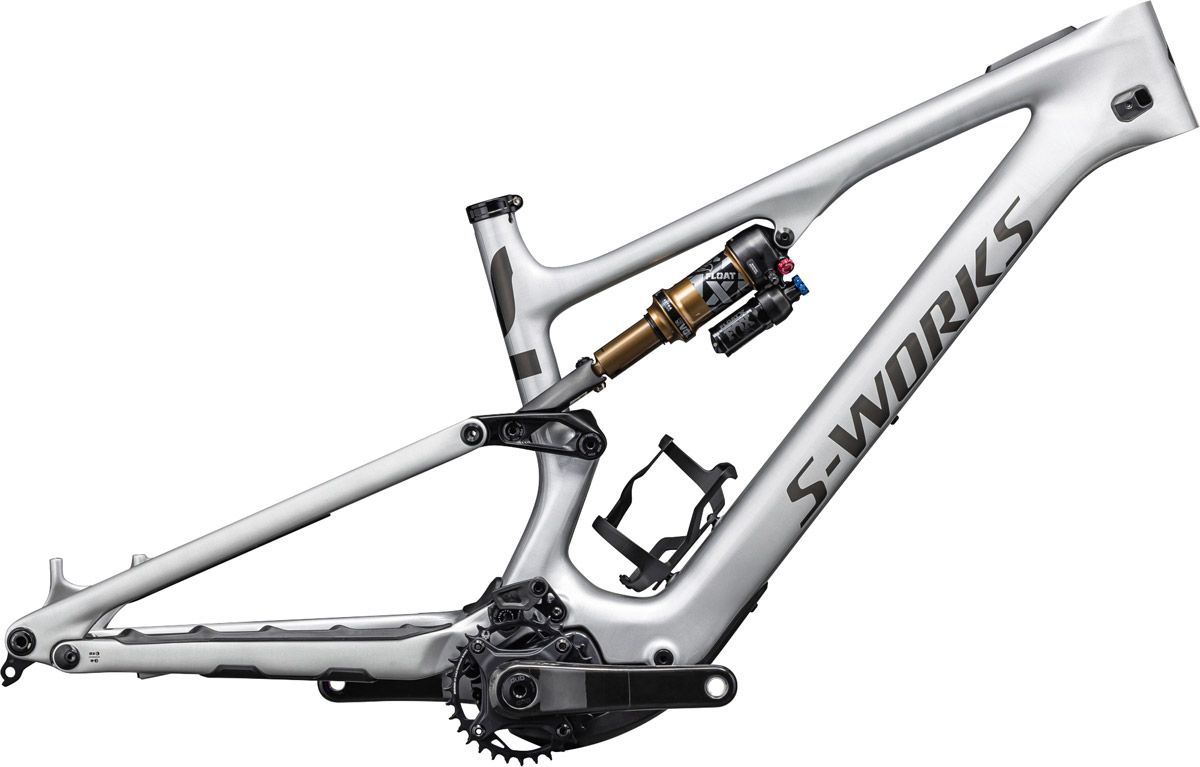 Presentación Specialized Levo SL LEVO SL SW CARBON FRMSET BRSH BLKLQDMET BLKCP HERO Presentación Specialized Levo SL LEVO SL SW CARBON FRMSET BRSH BLKLQDMET BLKCP HERO