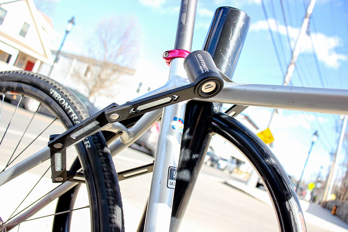 486897 005810 in use c7e7d3 original 1685951904