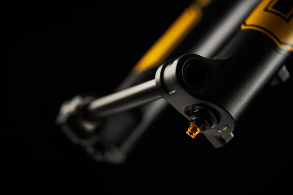 Nuevas suspensiones Öhlins para XC (16)