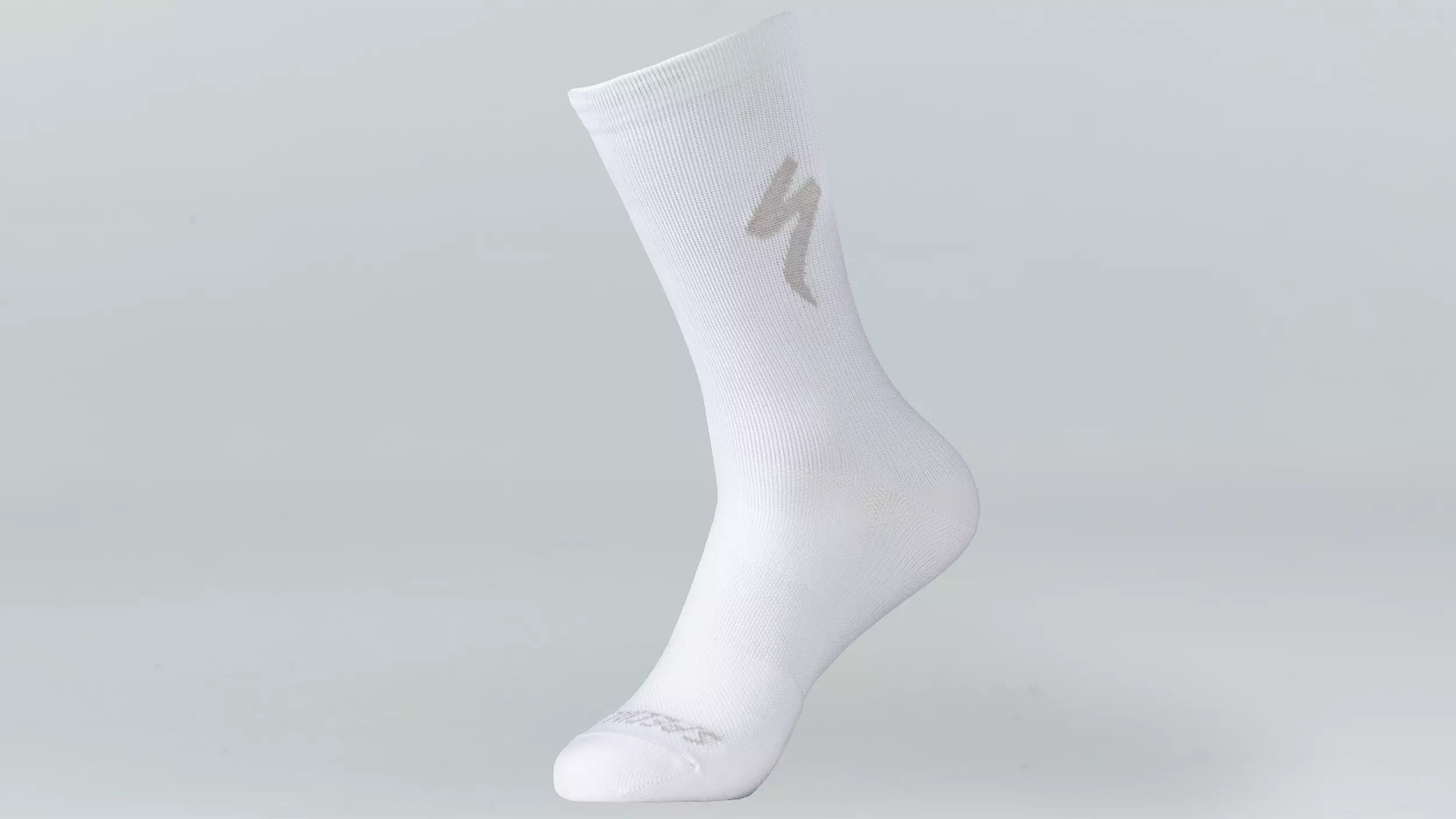 64720 240 APP SOFT AIR TALL SOCK BLK M HERO