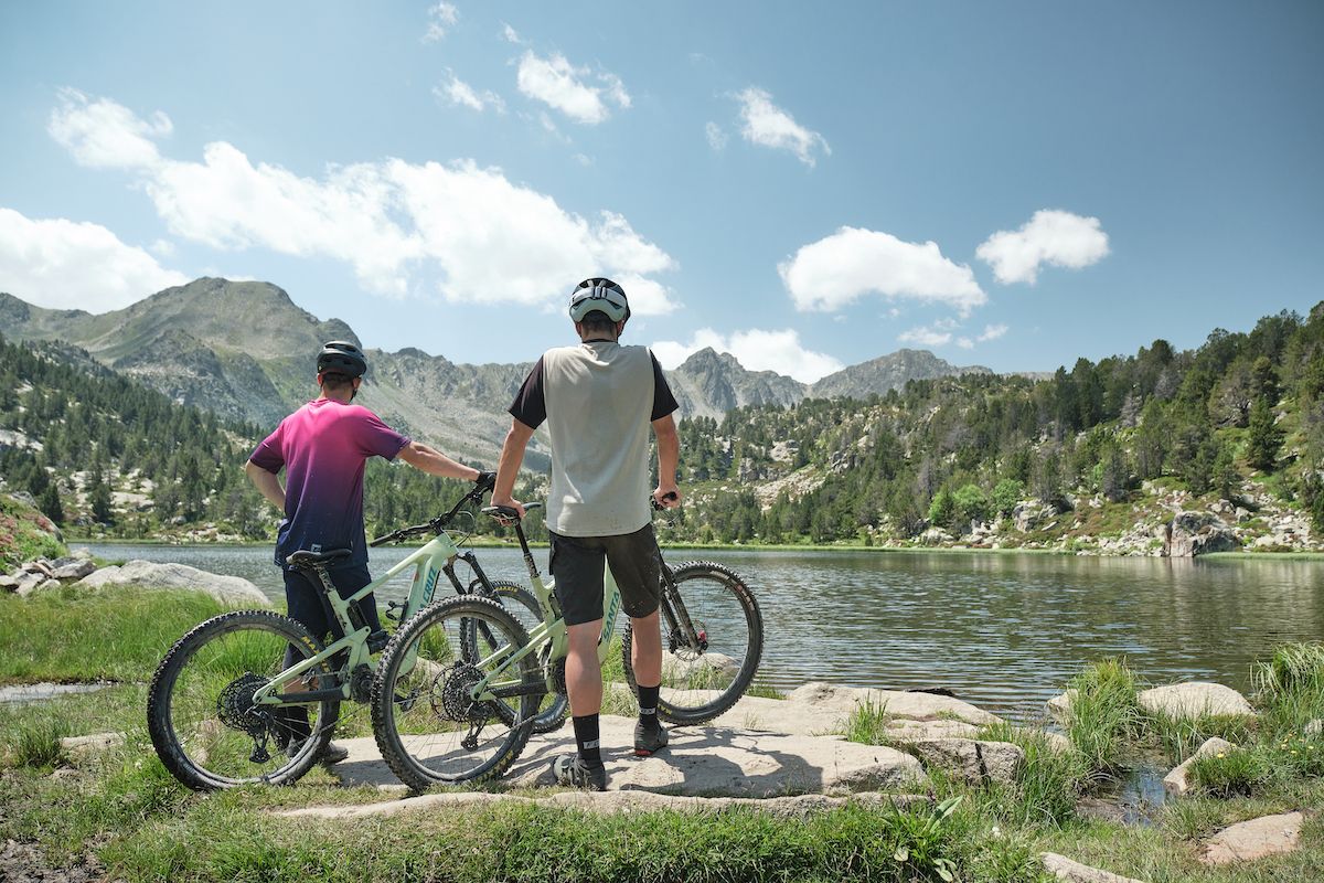 Grandvalira bike eBikes ruta DSF8522 23 07 10 copia Grandvalira bike eBikes ruta DSF8522 23 07 10 copia