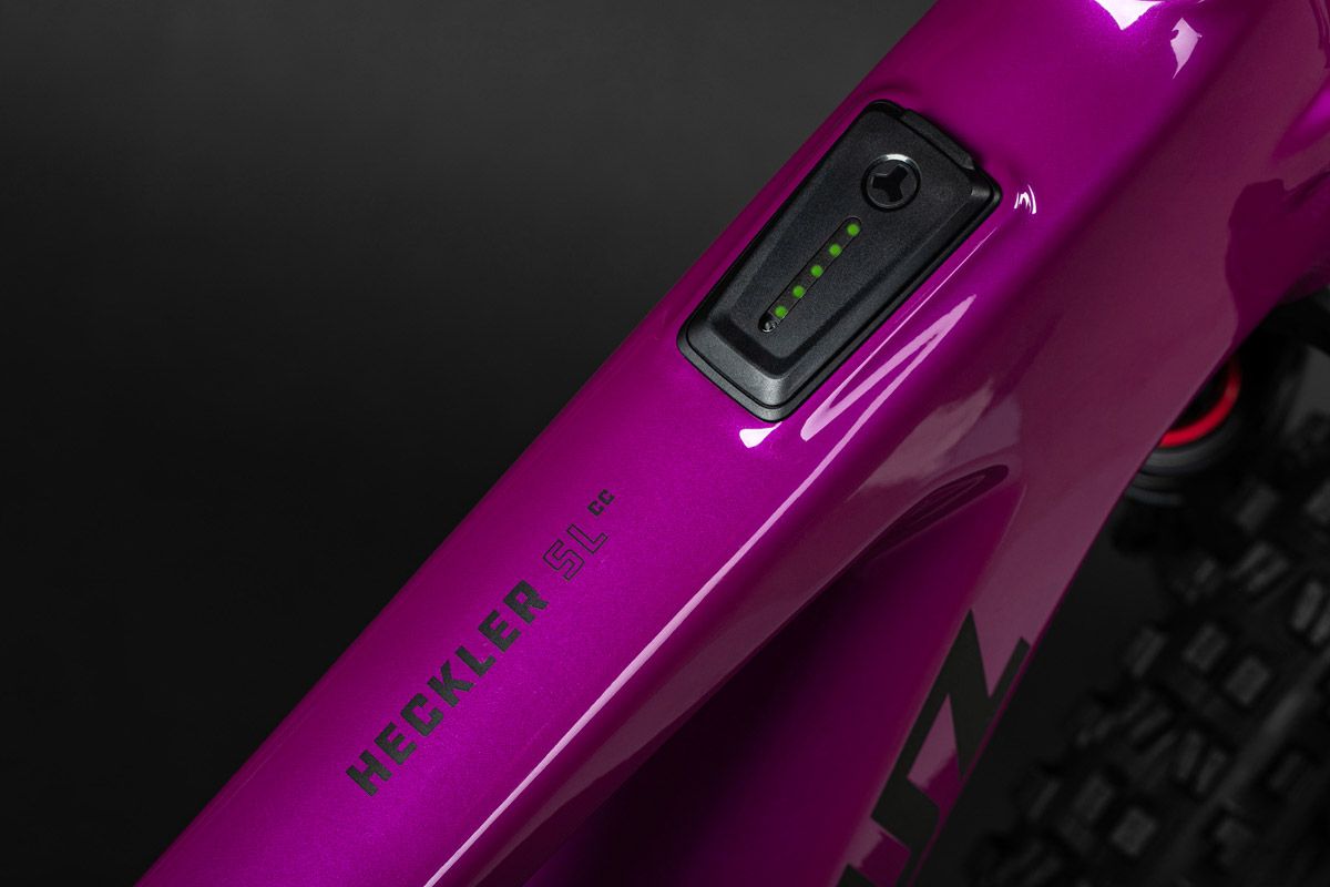 Nueva Santa Cruz Hecker SL. La marca ya tiene su e MTB ligera detalle 4
