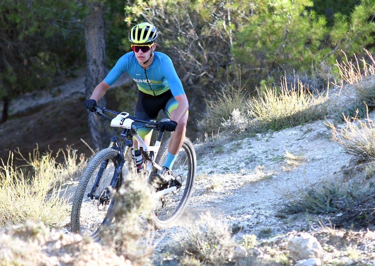El junior Alejandro Fernández finalizó segundo absoluto El junior Alejandro Fernández finalizó segundo absoluto