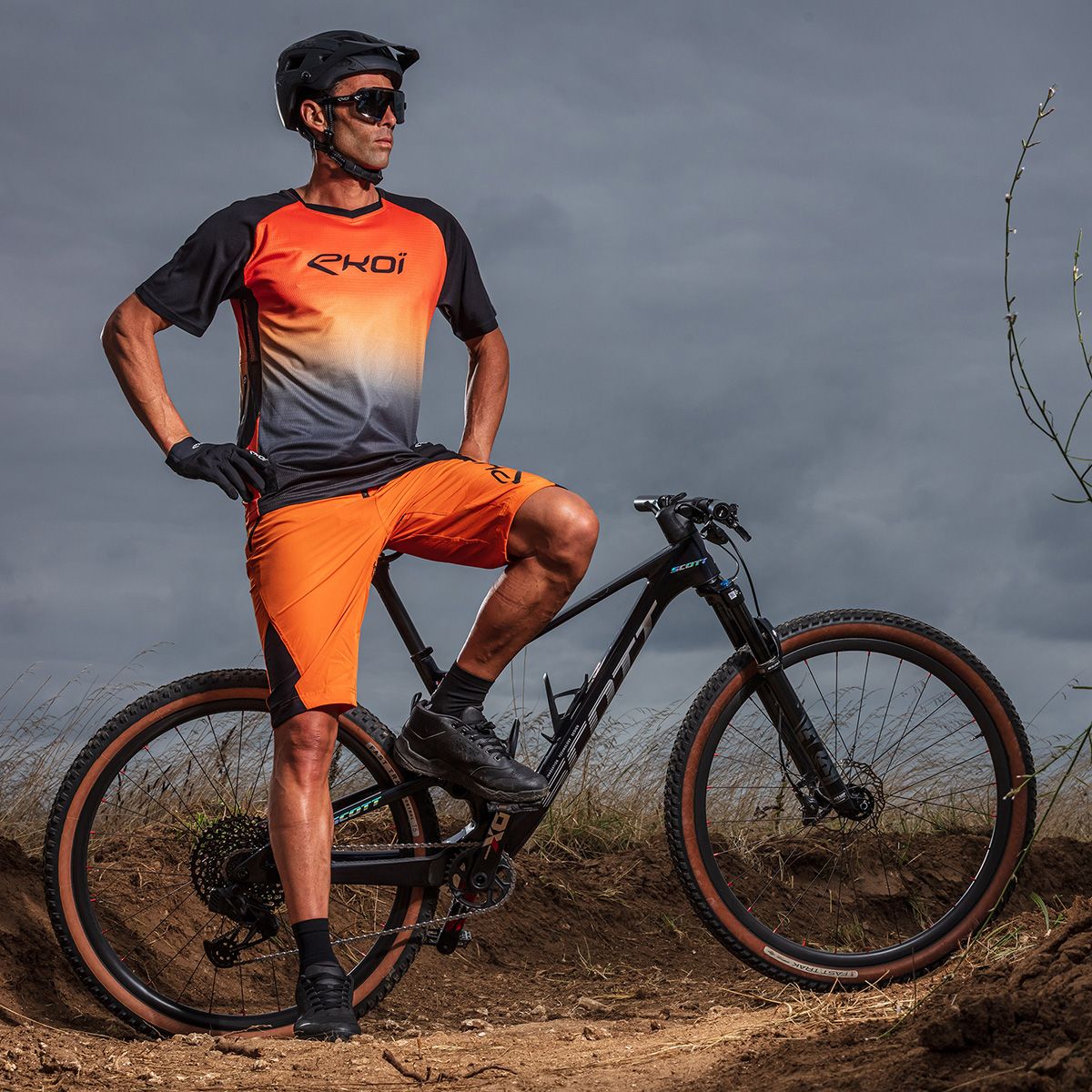 13297 Short EKOI MTB Orange 12