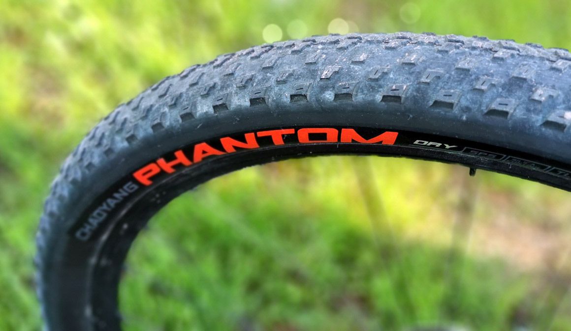 Probamos los neumáticos Chaoyang Phantom Dry