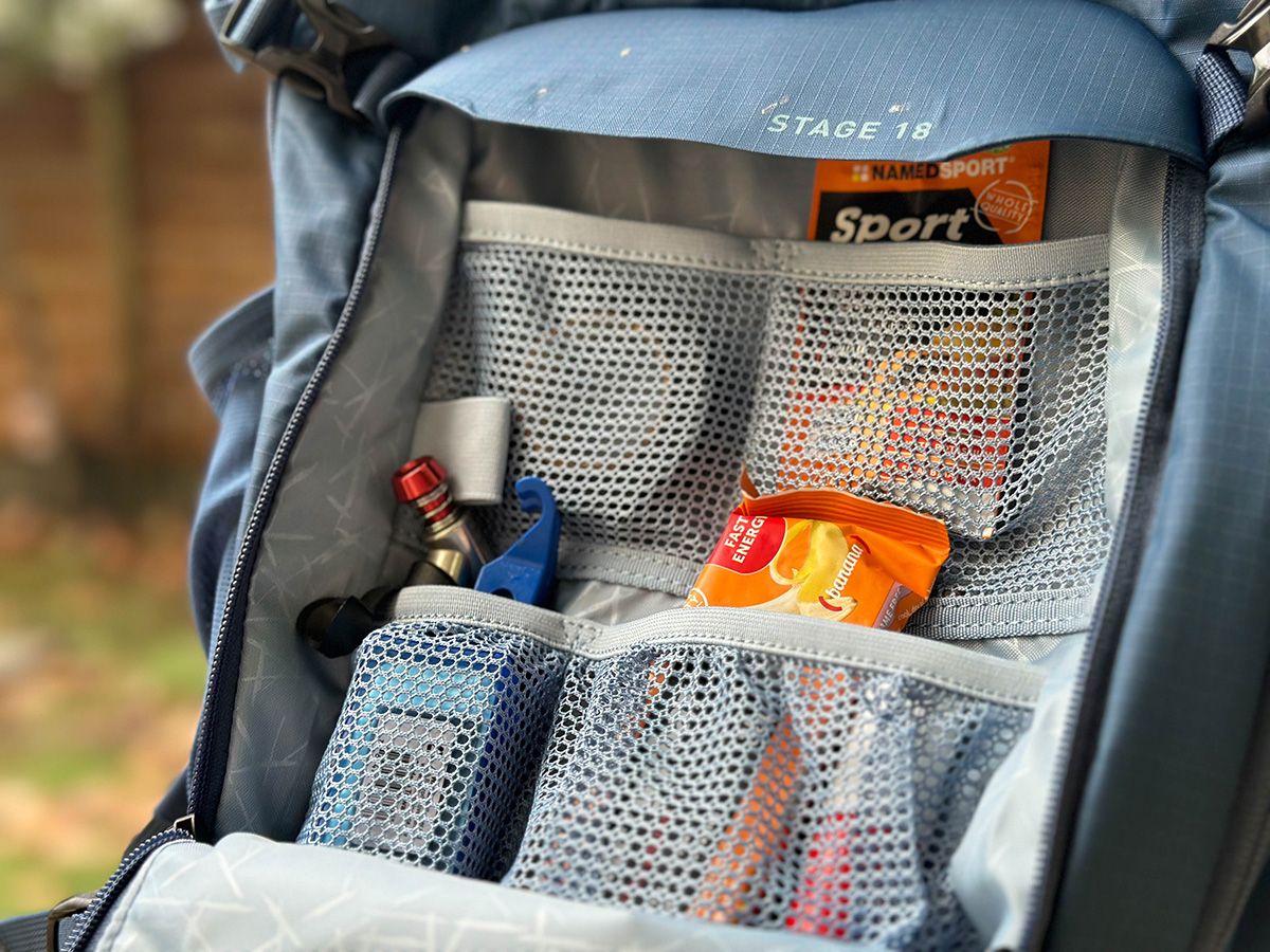 Mochila Evoc Stage 18L (3)