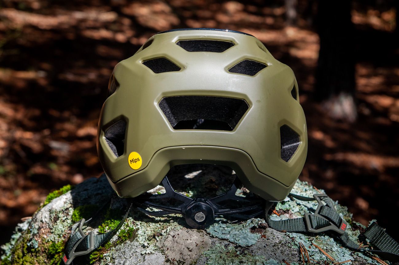 Probamos el Fox Dropframe Pro, el casco MTB semi integral de alta protección