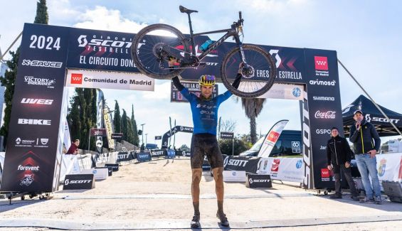 Clásica Valdemorillo. Fran Herrero y Natalia Fischer estrenaron equipo con  victoria