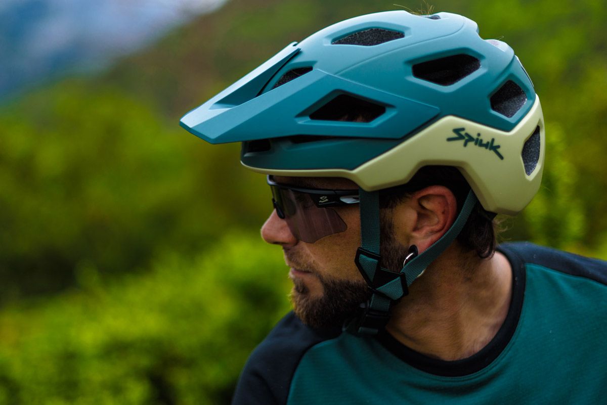 Spiuk Trazer. Toma de contacto del nuevo casco de Spiuk detalle 1