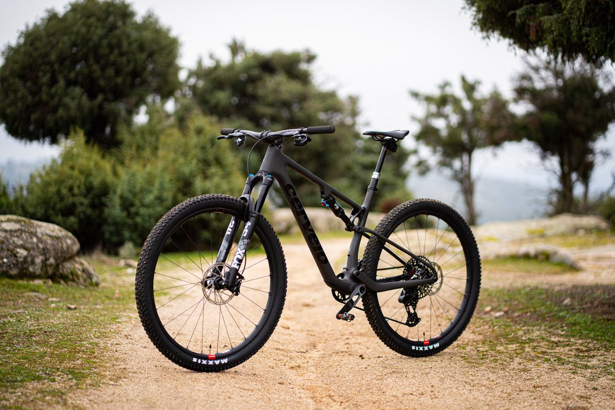 Versus Santa Cruz Blur y Cervélo ZFS 5 (76)