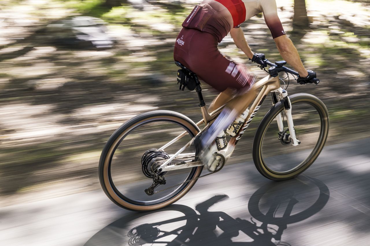 Canyon Lux World Cup CFR Untamed edición limitada Cape Epic (23) Canyon Lux World Cup CFR Untamed edición limitada Cape Epic (23)