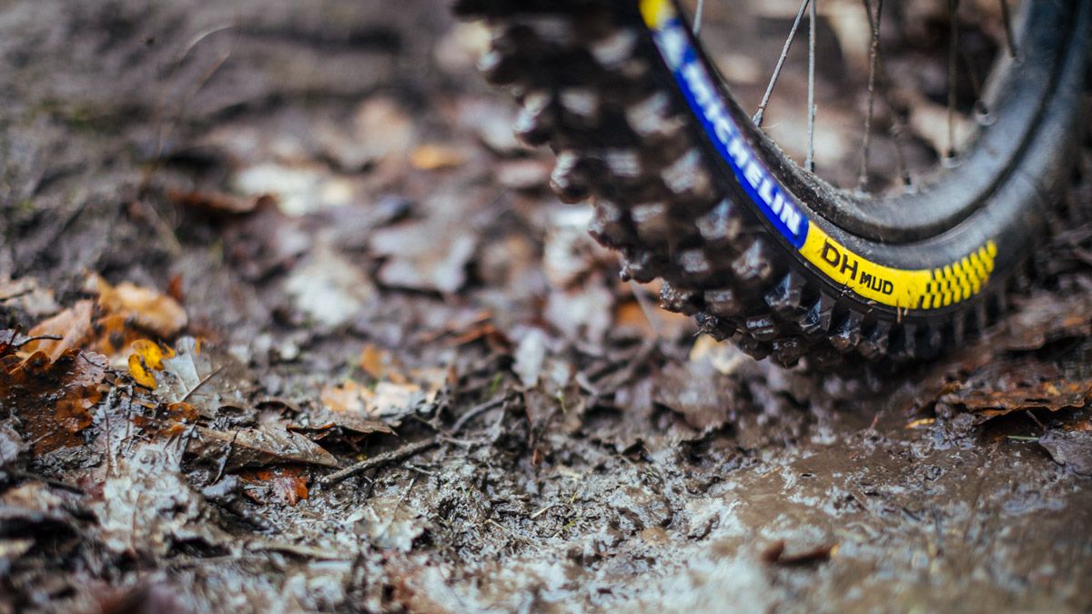 Michelin DH Racing Line, nueva gama para los descensos mud accion