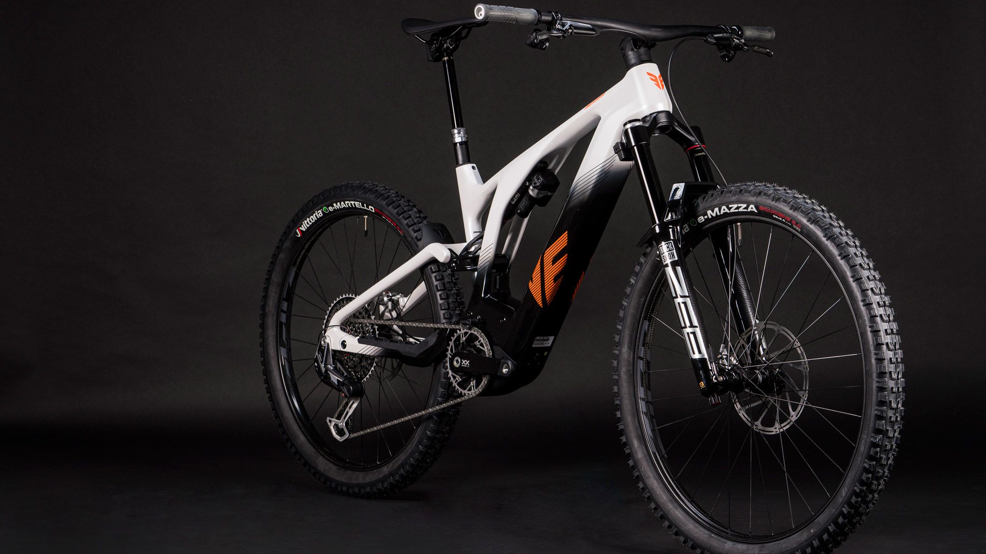 Berria presenta su nueva Stratos, ebike con cambio y suspensiones automáticas