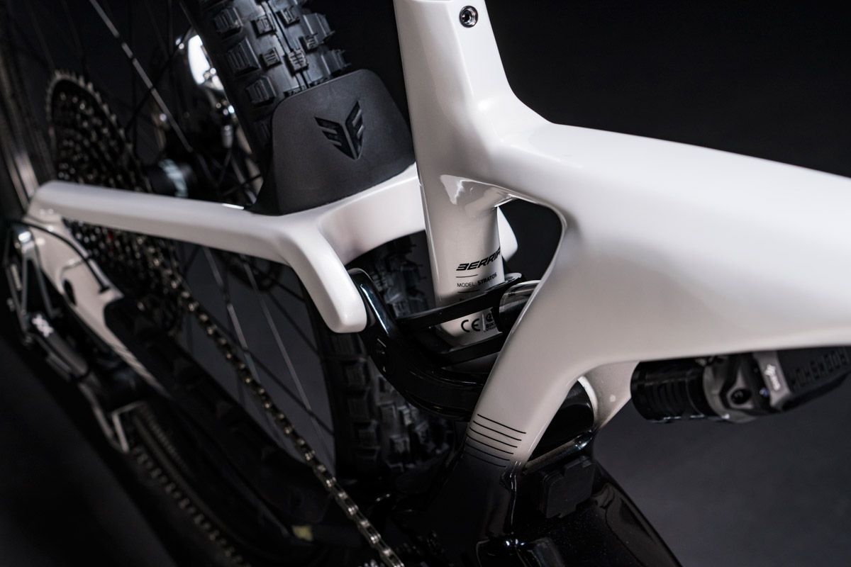STRATOS LTD.2 F.N. 12