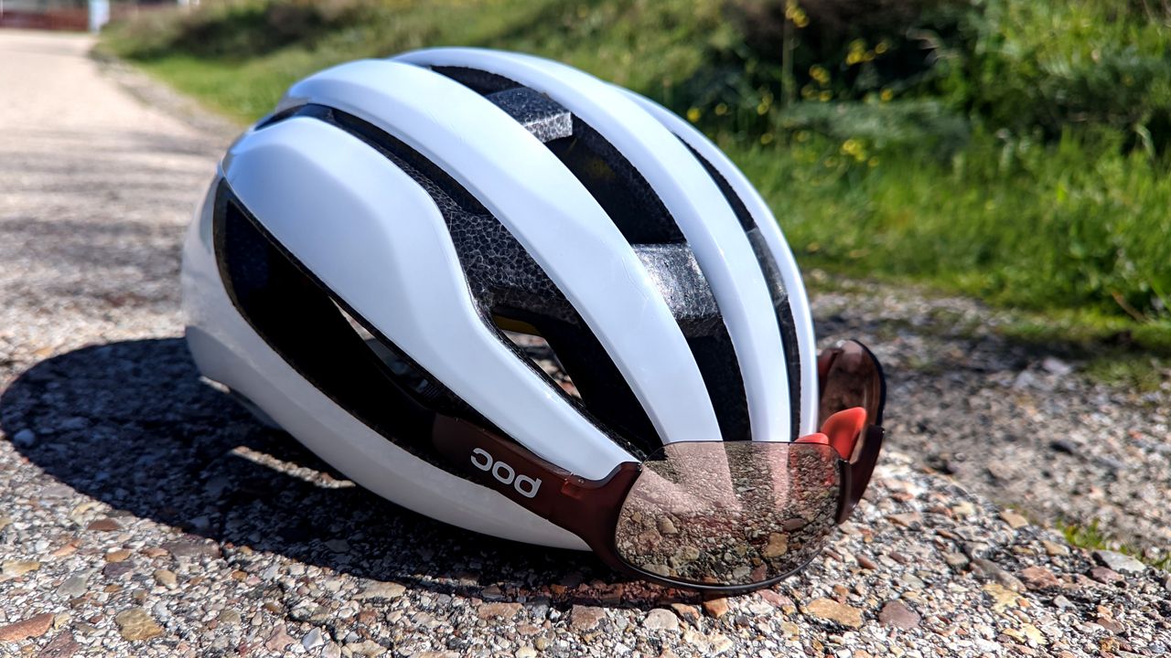 Probamos el casco Specialized Loma (8) Probamos el casco Specialized Loma (8)
