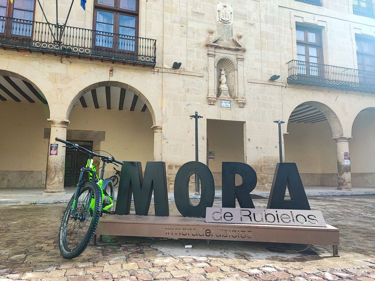 2 CalleMora 2 CalleMora