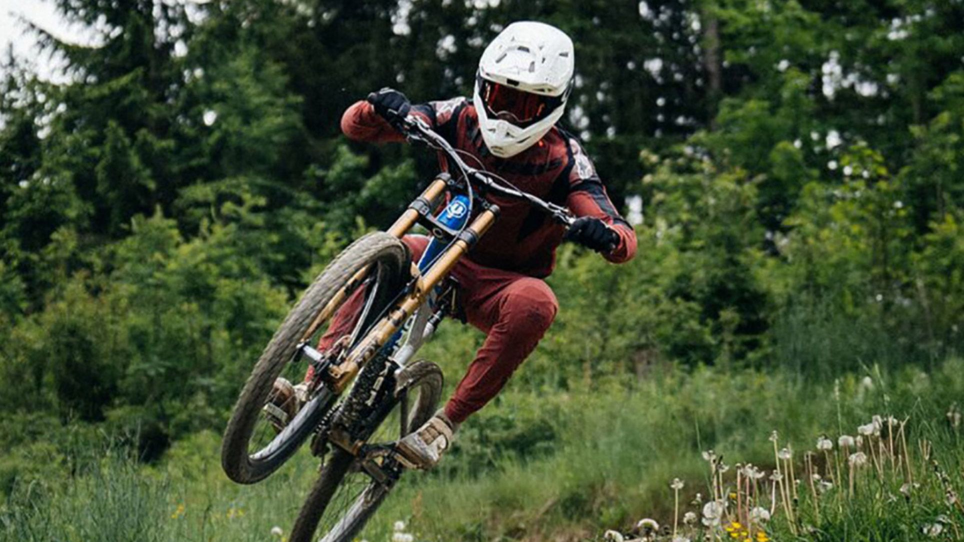 Ronnan Dunne con Alpinestars