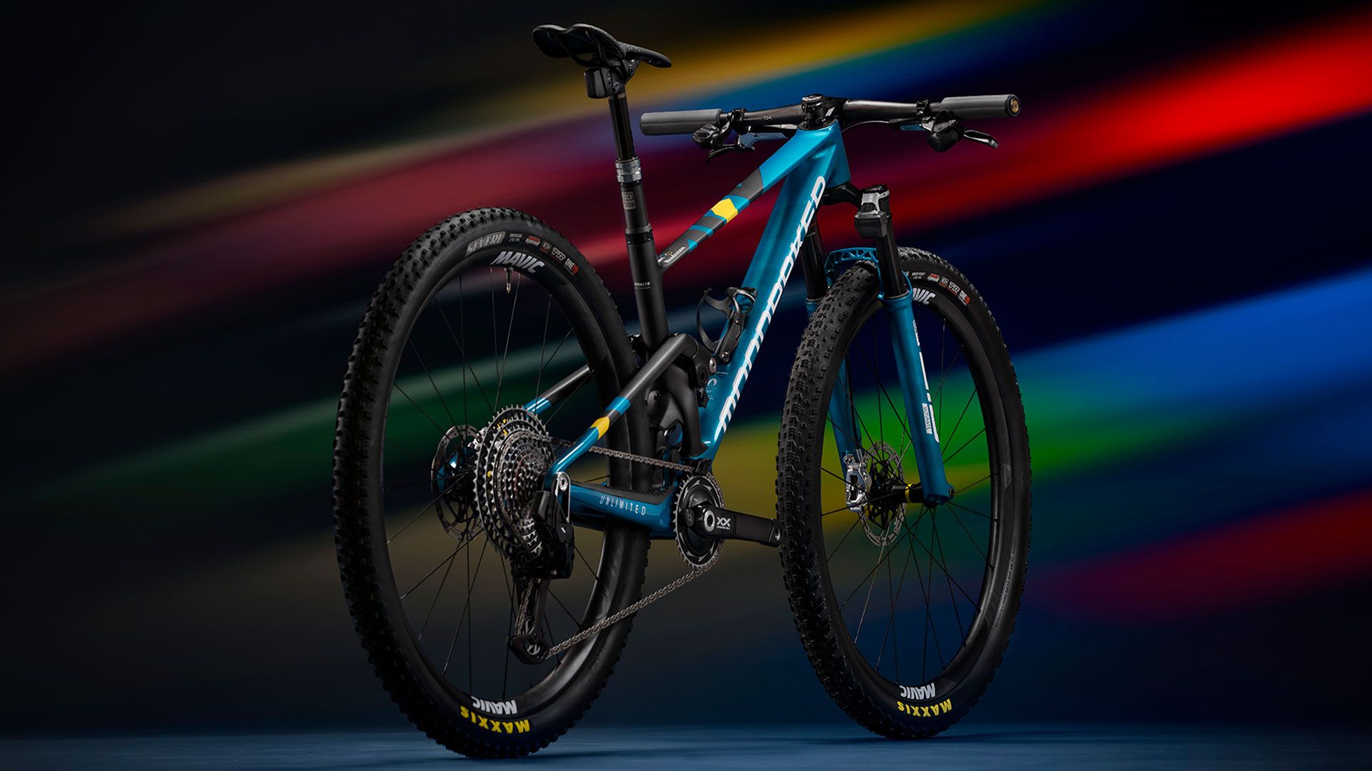 Así son las Mondraker personalizadas de Bec Henderson y Ondřej Cink para Paris 2024