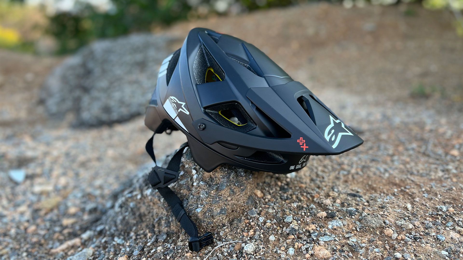 PREUBA   Casco Alpinestars Vector Tech A1