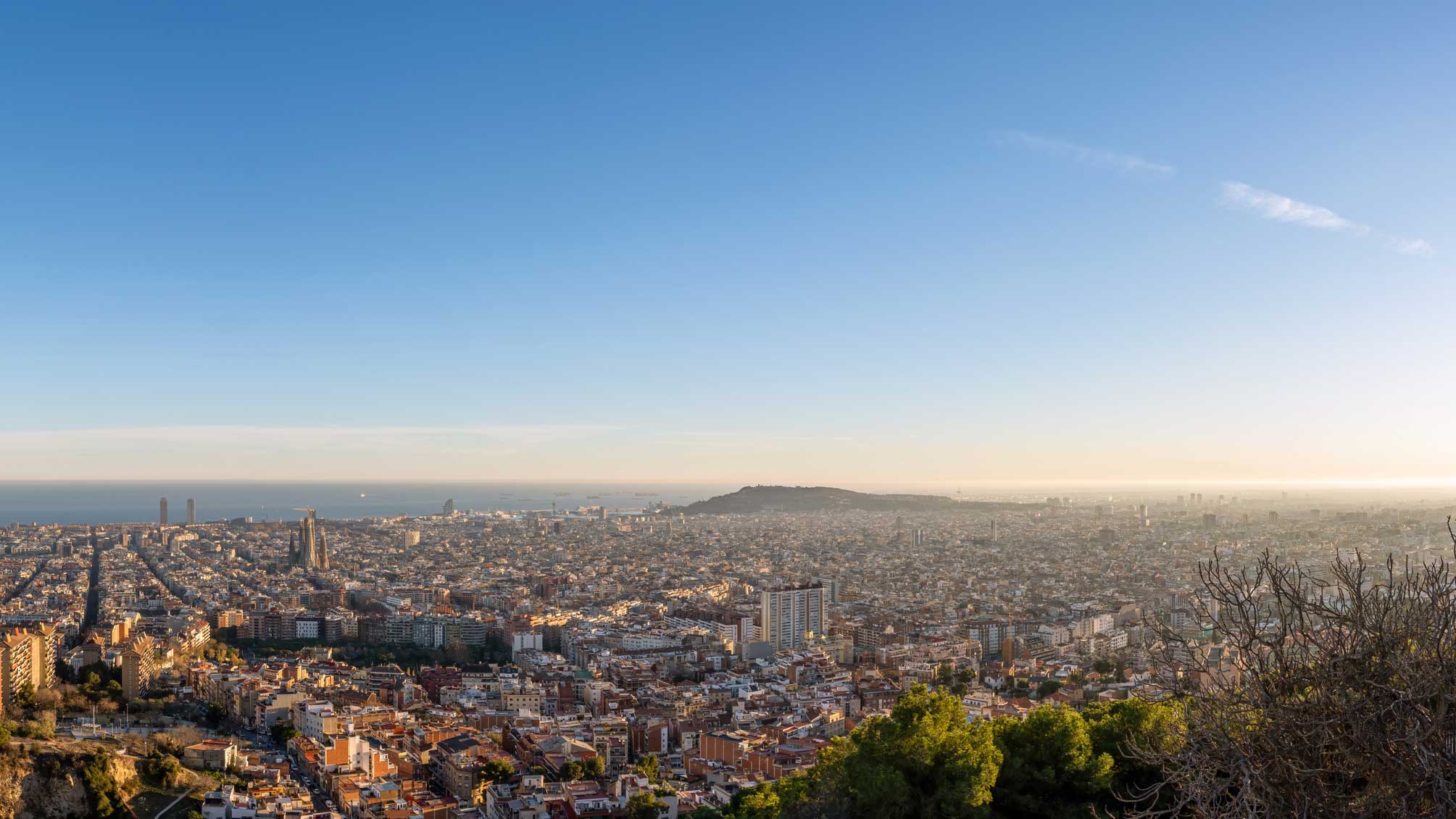 Así verás Barcelona con tu mountain bike desde el Parc de Collserola (Foto: iStock)