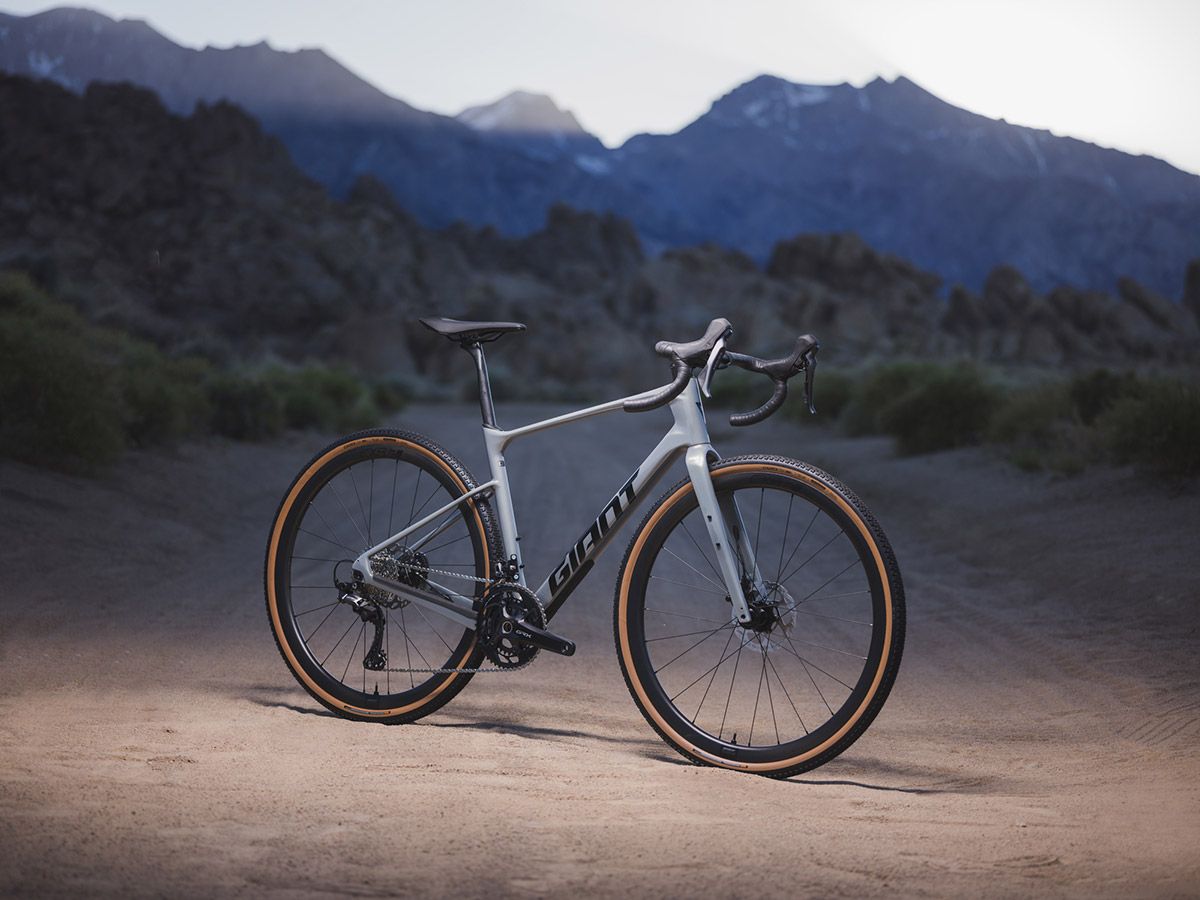 Giant Revolt Advanced 0 1