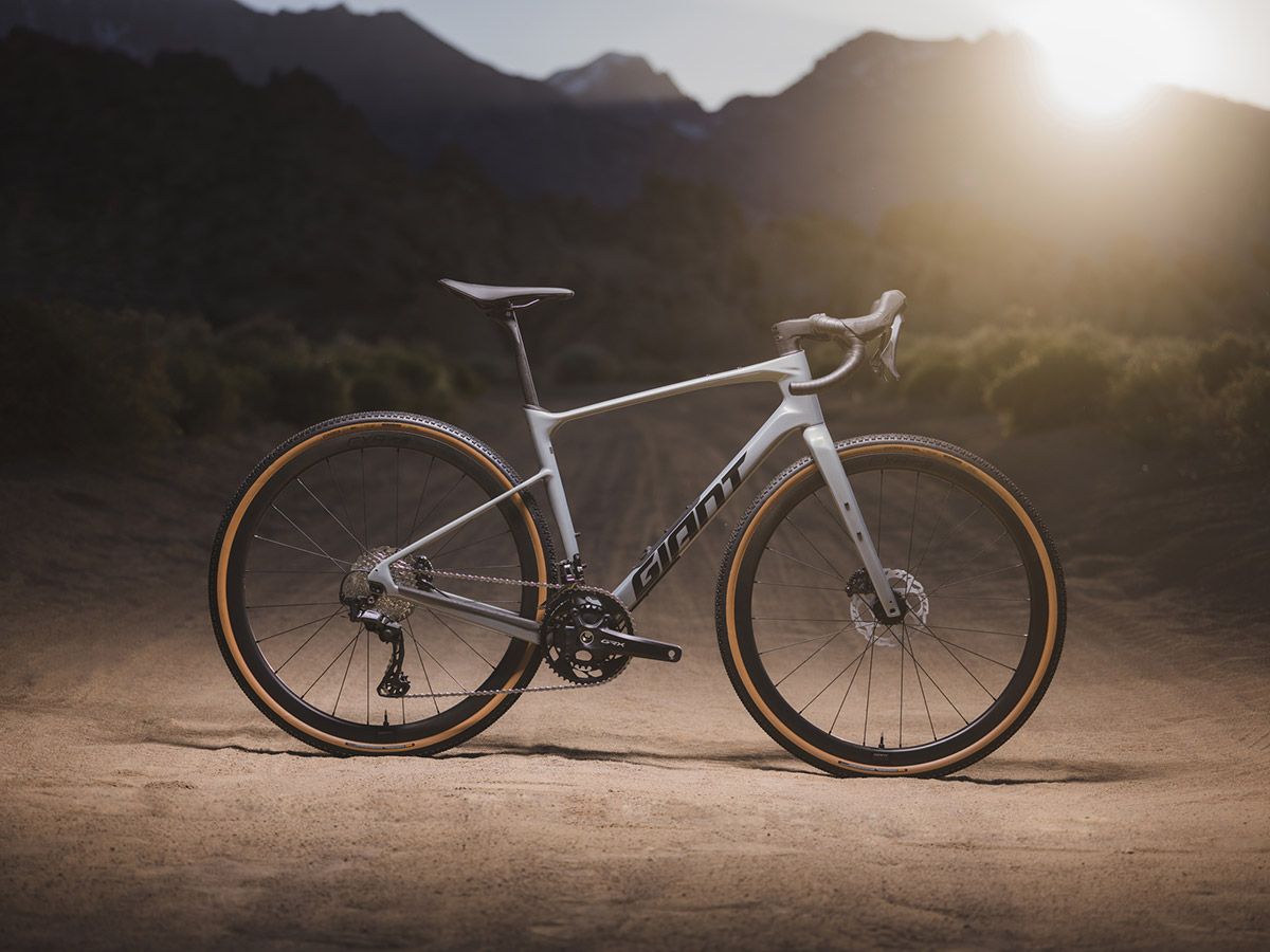 Giant Revolt Advanced 0 2