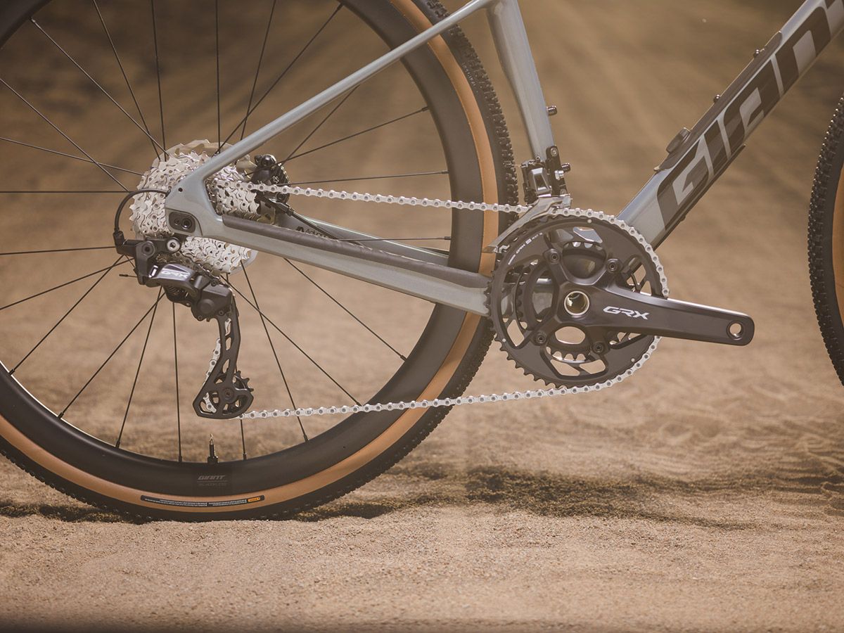 Giant Revolt Advanced 0 9