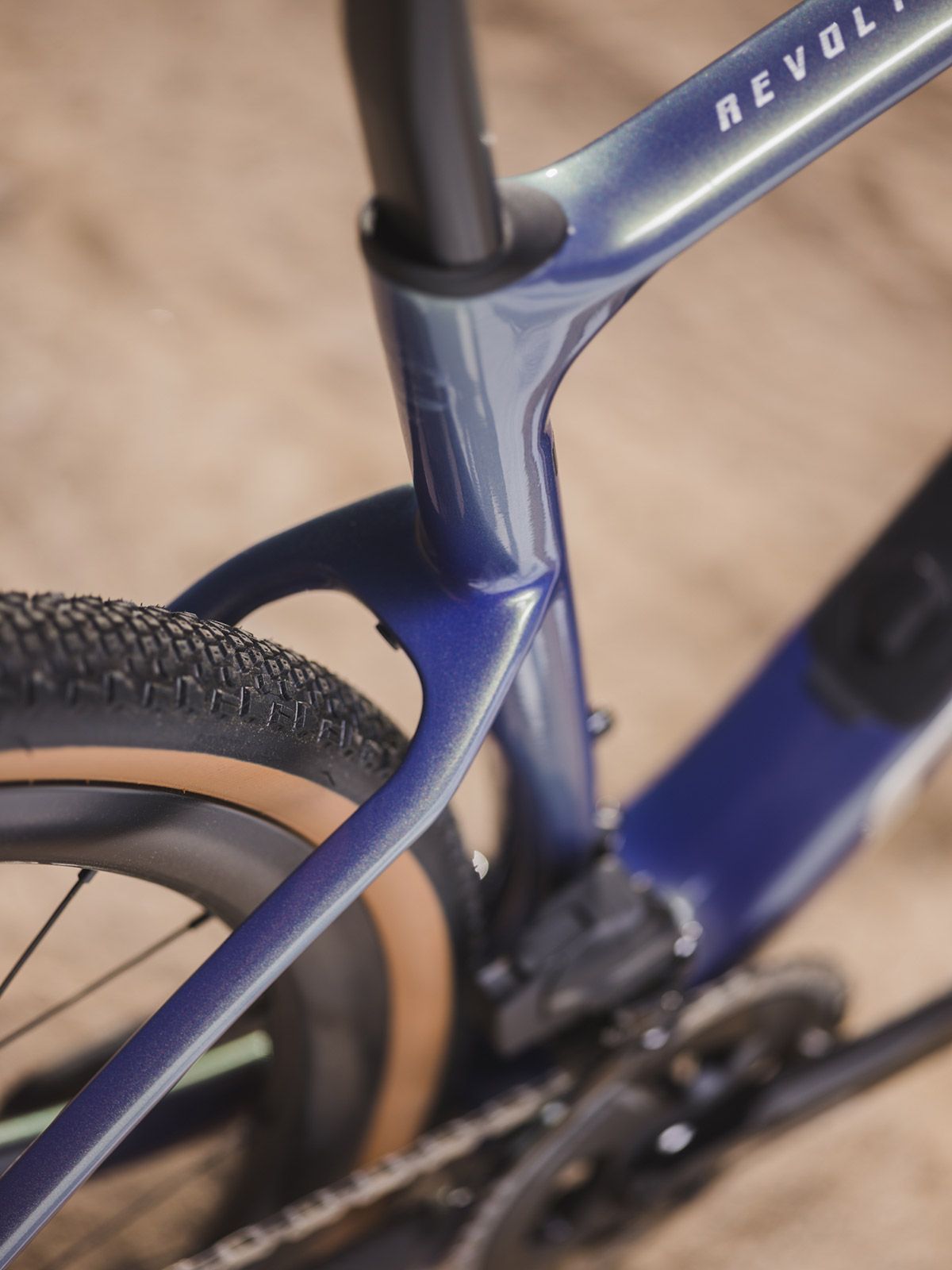 Giant Revolt Advanced Pro 0 23