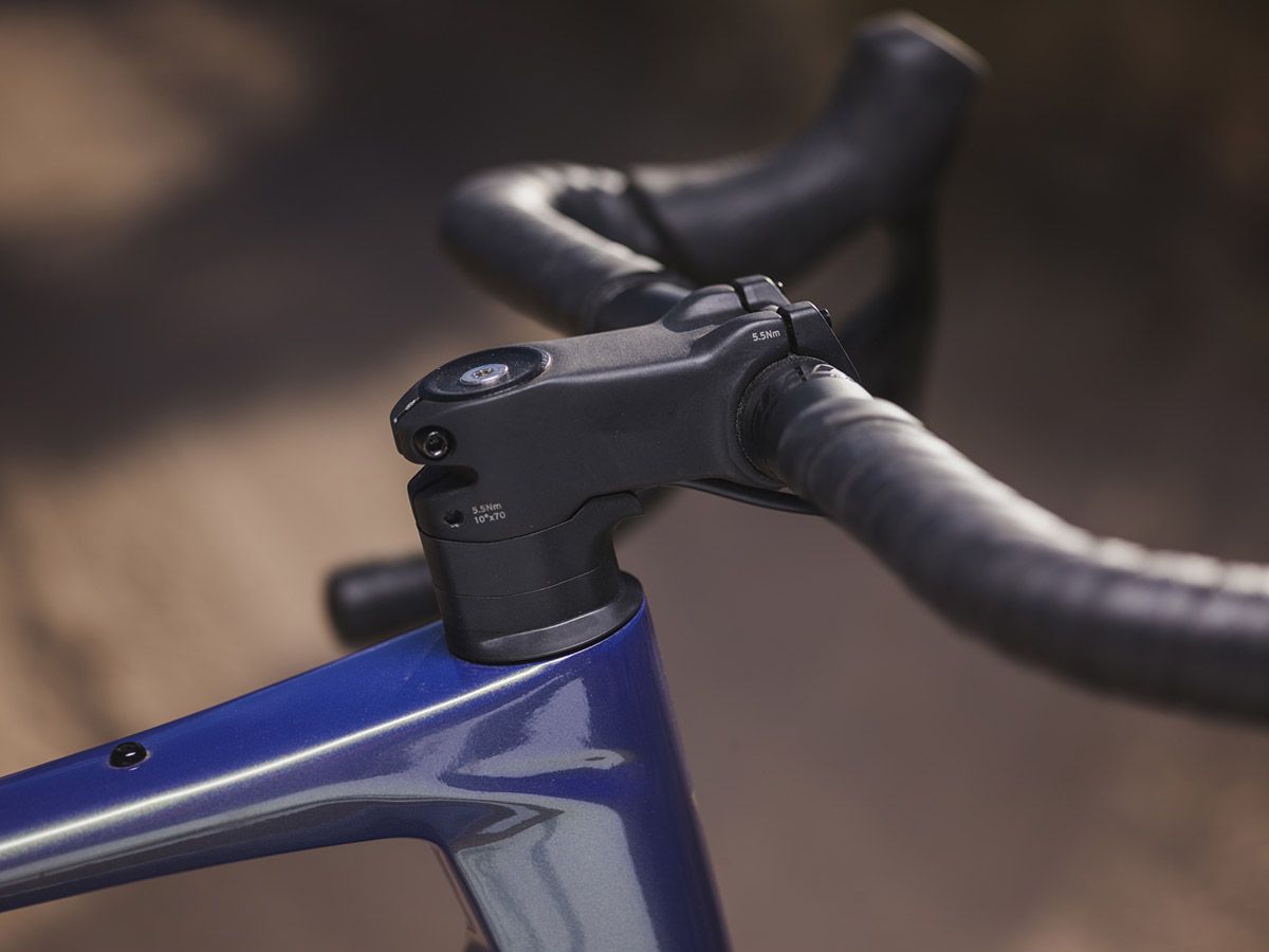 Giant Revolt Advanced Pro 0 27