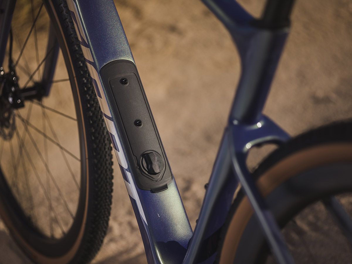 Giant Revolt Advanced Pro 0 56